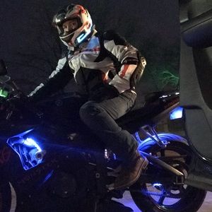 Meet your Posher, Christian